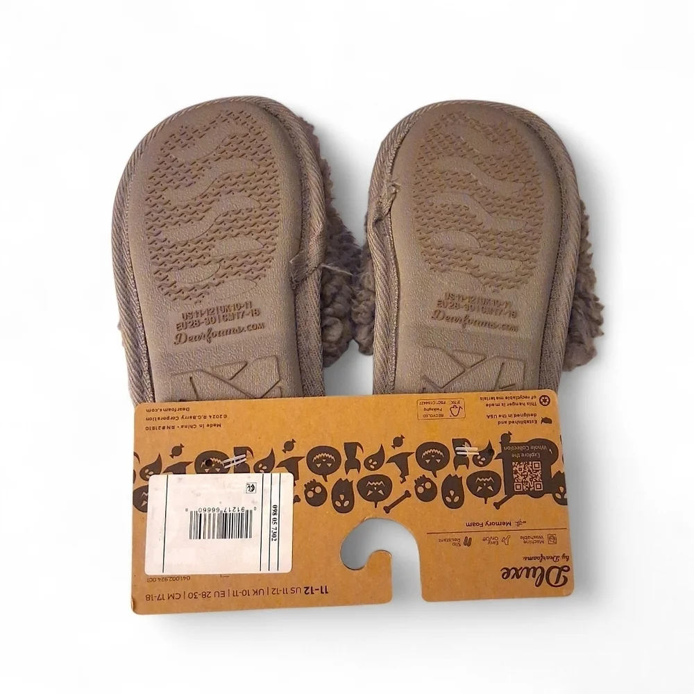 Dluxe by Dearfoams Kids Skeleton Peace Sign Slippers Size 11/12